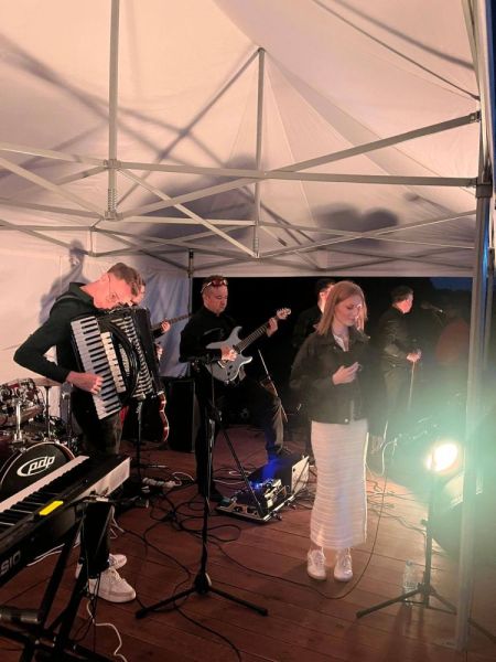 058b2e56-e2ae-479e-9eae-ca1b552777ff-dluzsza-kraw-1600Q72