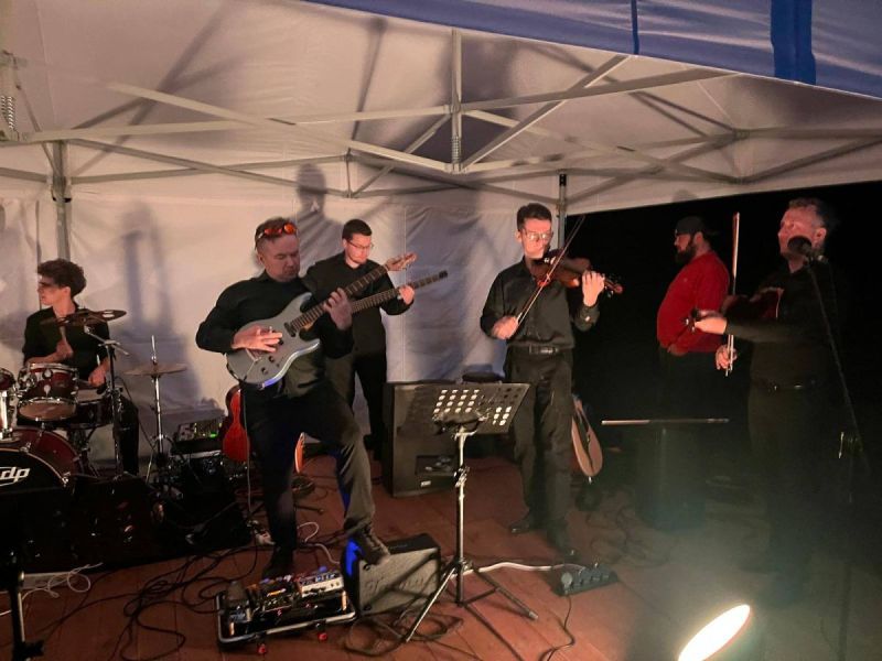 101bd1ef-36c0-42bc-9cb3-6bb1bb3eca21-dluzsza-kraw-1600Q72