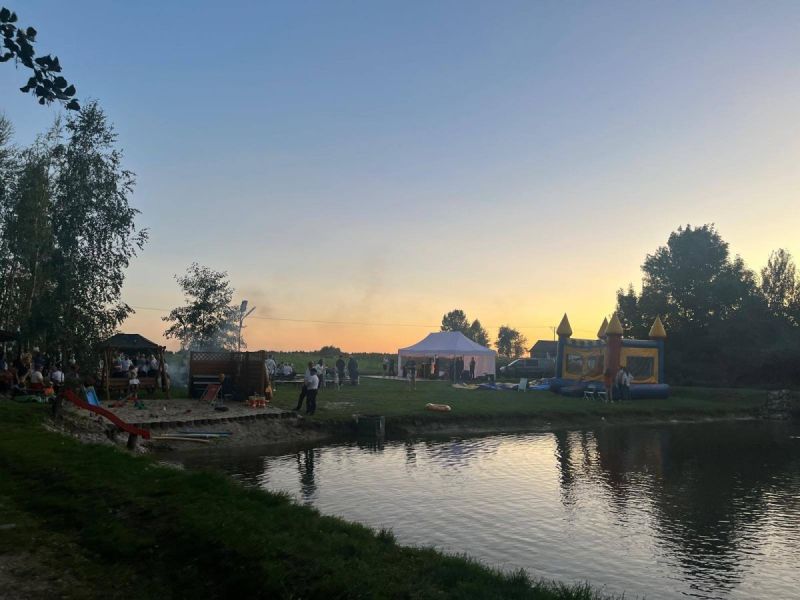 37b43305-17ed-4825-813a-8d5ba7754739-dluzsza-kraw-1600Q72