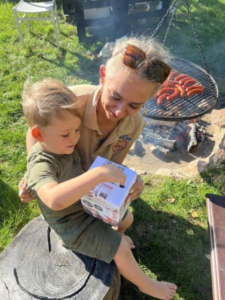 677d2efc-a0fe-42c6-a1ee-6d24caad5a15-dluzsza-kraw-1600Q72