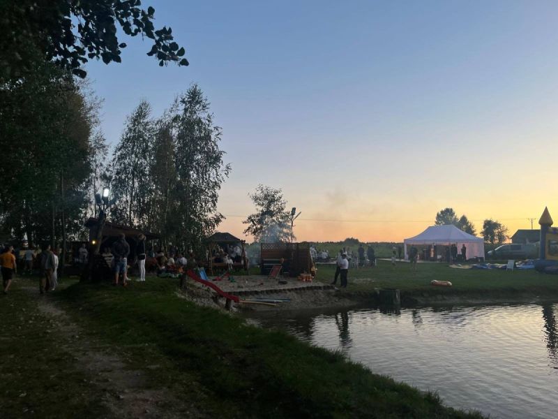 d6378cac-1a64-485b-a651-3b0bd65f9422-dluzsza-kraw-1600Q72