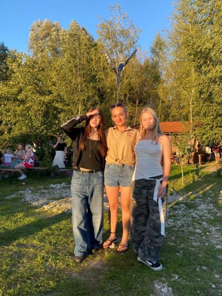 e36acf57-cb7a-4c4c-94ca-ec34783c39d3-dluzsza-kraw-1600Q72