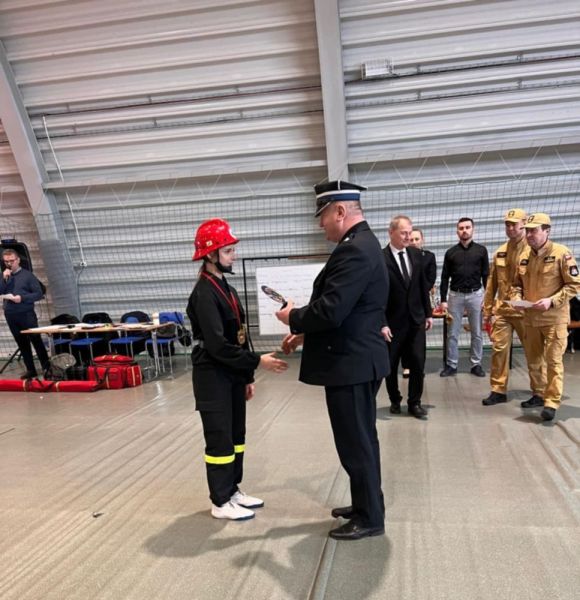 7bbcf7c2-f048-40b5-9d6e-ff81969875cc